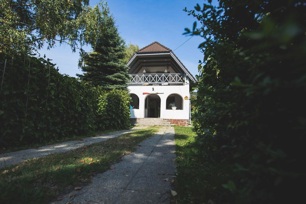 Csonakos Haz / The Boat House Villa Badacsonyörs Екстериор снимка